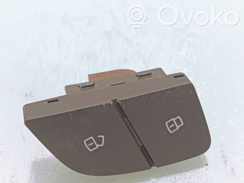 Audi A1 Central locking switch button 