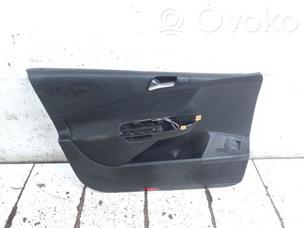 Volkswagen PASSAT B6 Boczki / Poszycie drzwi przednich 