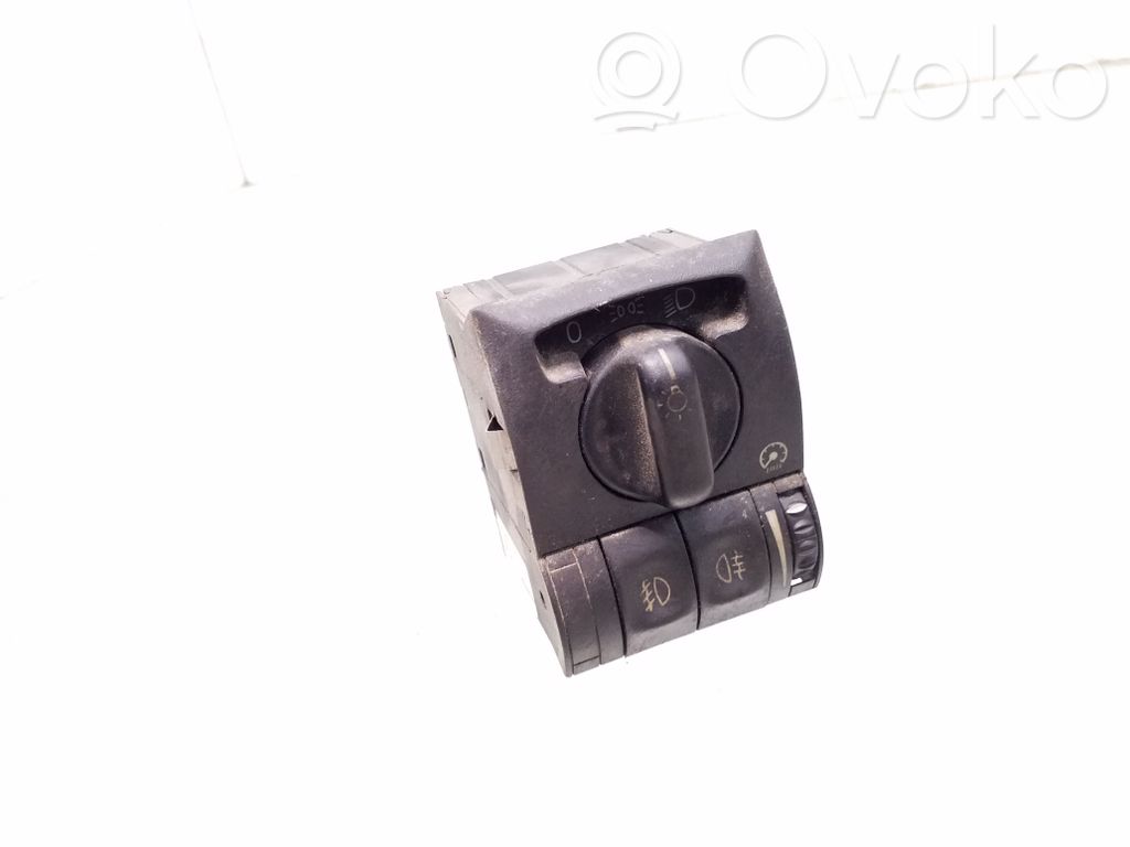 Opel Omega B2 Light switch 