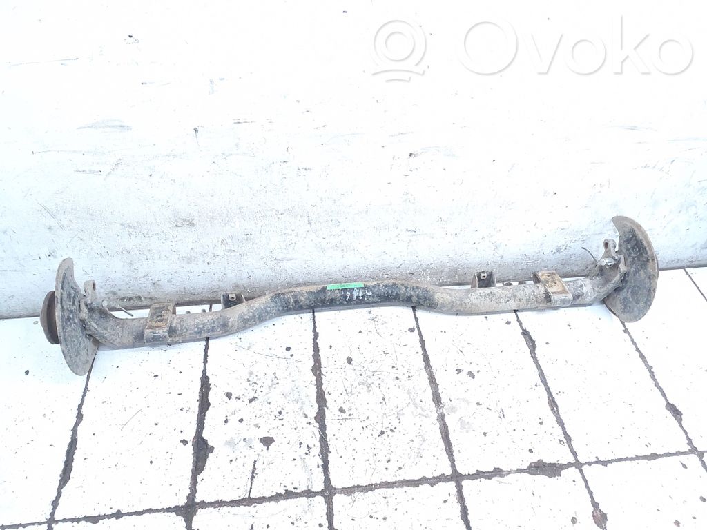 Volkswagen Caddy Belka osi tylnej 