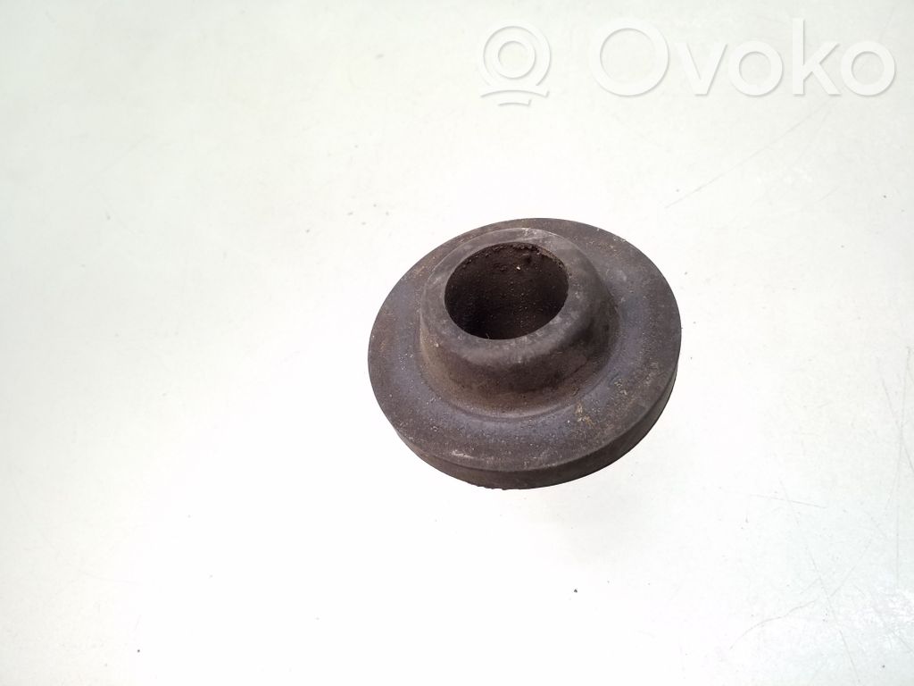 Chevrolet Captiva Fixation de radiateur 