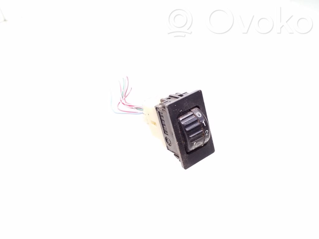Toyota RAV 4 (XA10) Headlight level height control switch 