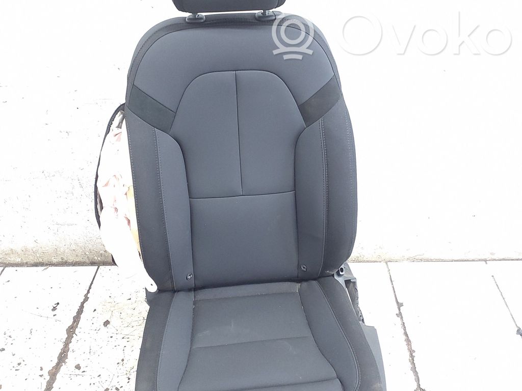 Polestar 2 Front passenger seat 