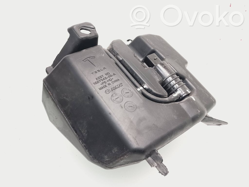 Langų skysčio bakelis   160794800A