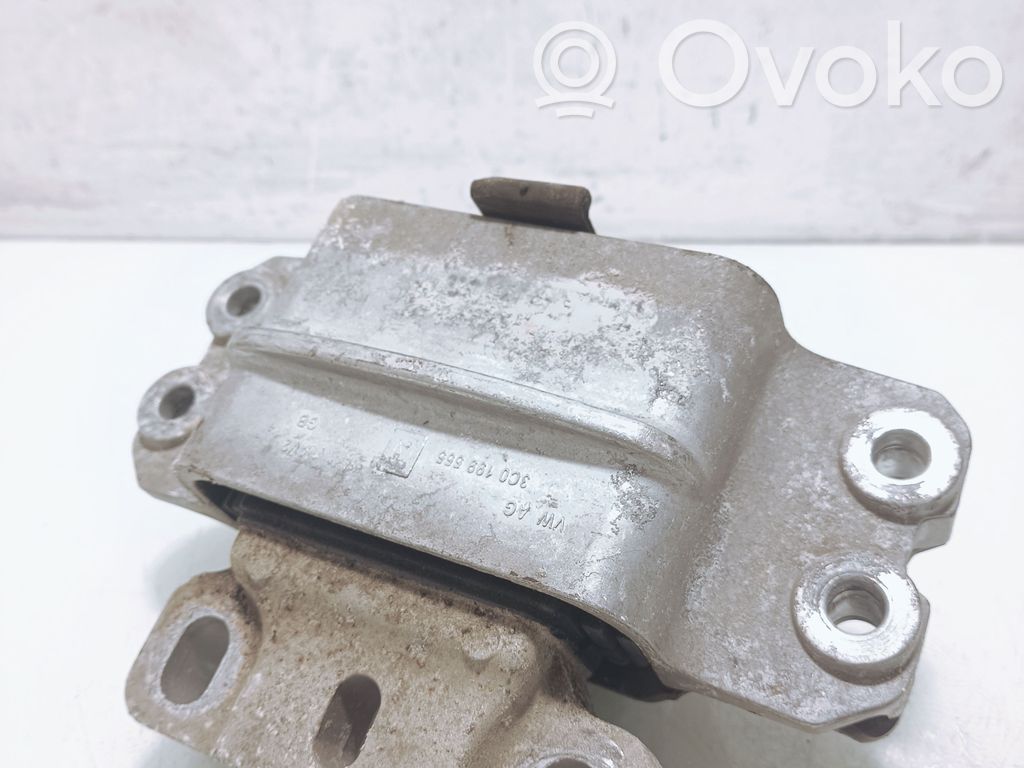 Volkswagen PASSAT B6 Engine mount bracket 