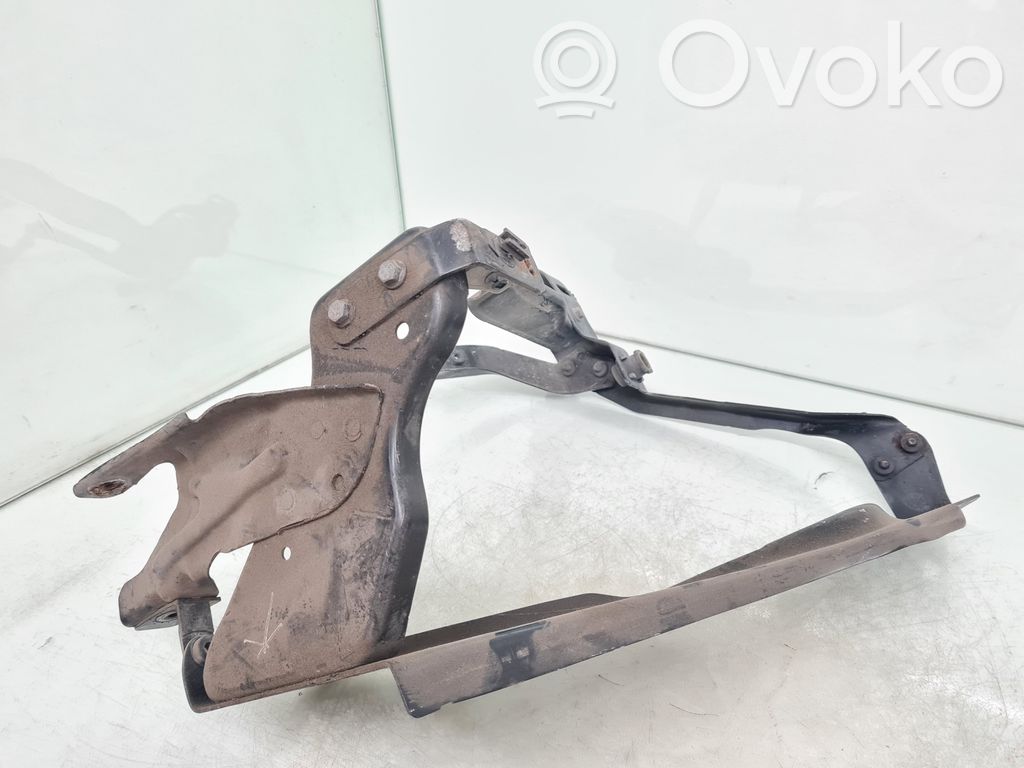 Mercedes-Benz C W204 Support phare frontale 