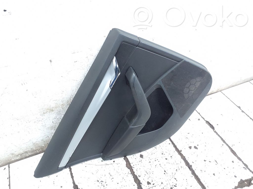 Skoda Octavia Mk3 (5E) Takaoven verhoilu