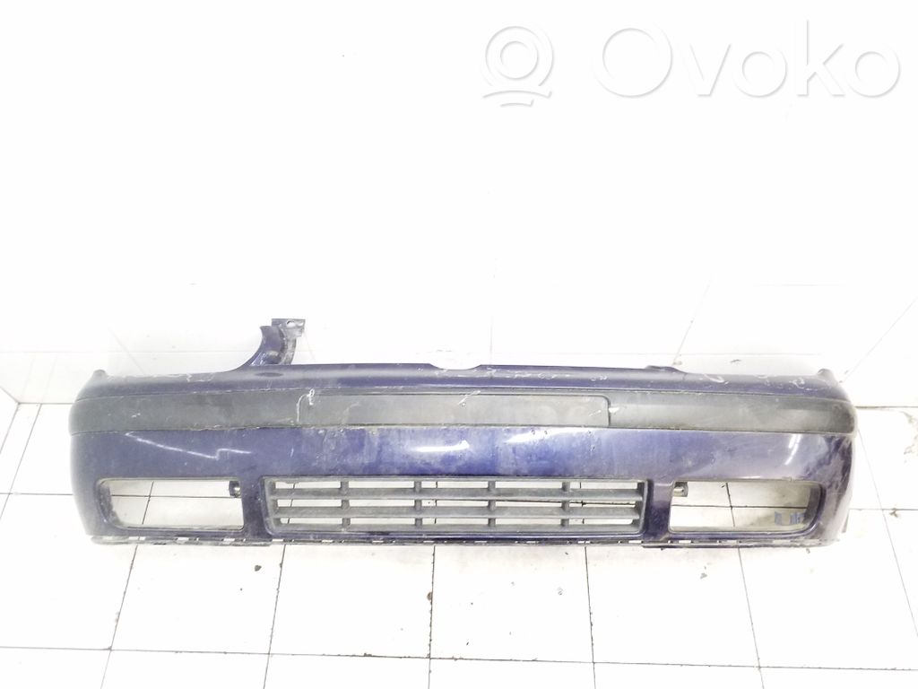 Volkswagen Golf IV Parachoques delantero 