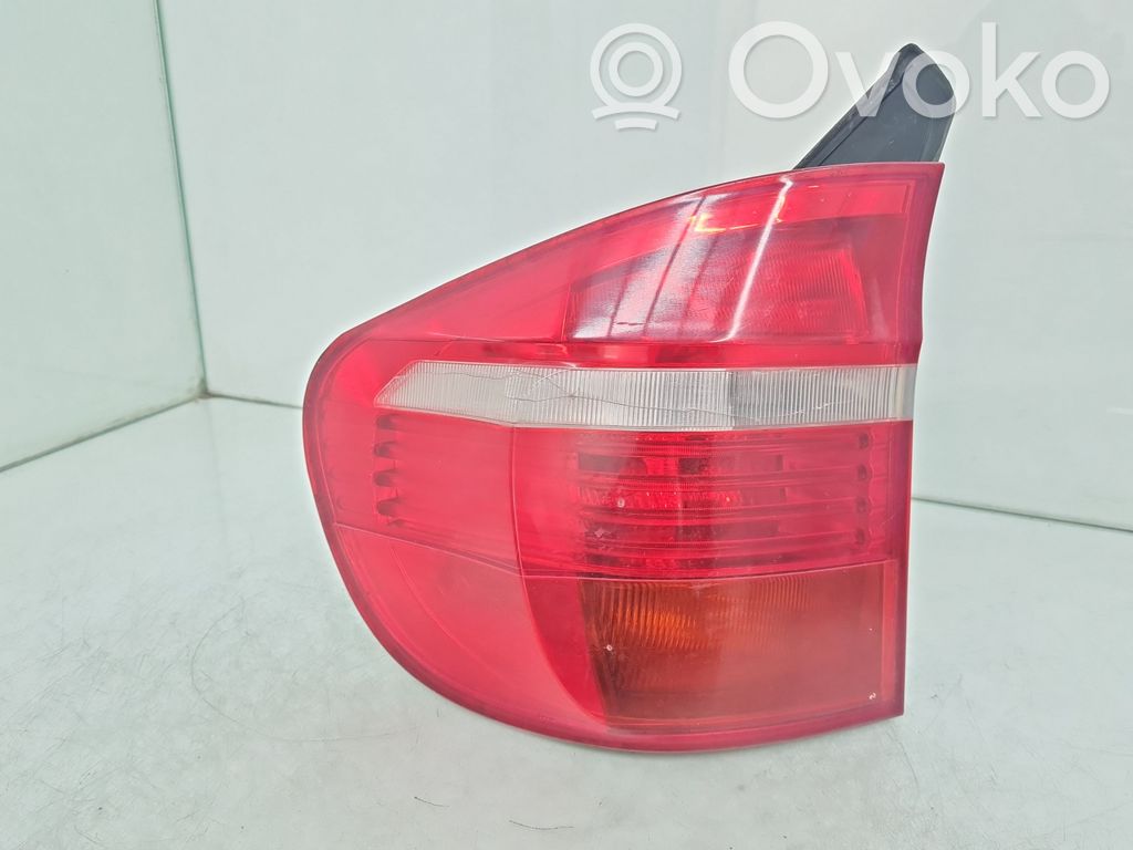 BMW X5 E70 Aizmugurējais lukturis virsbūvē 