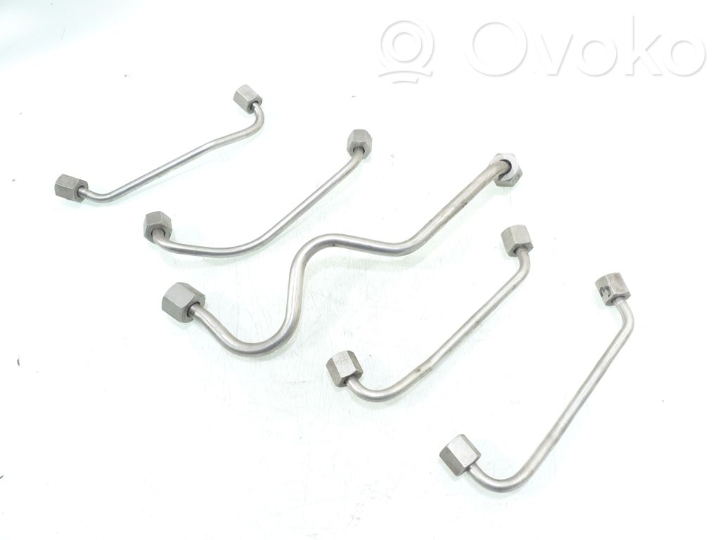 BMW 1 E81 E87 Fuel injector supply line/pipe 