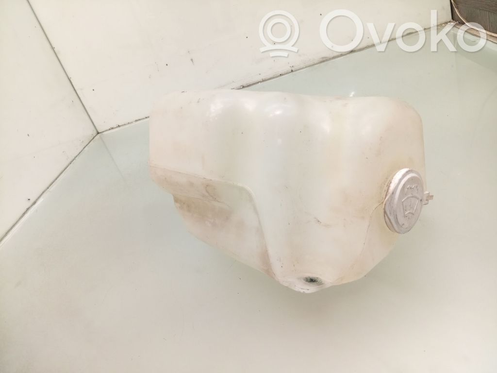 Mitsubishi L200 Réservoir de liquide lave-glace 