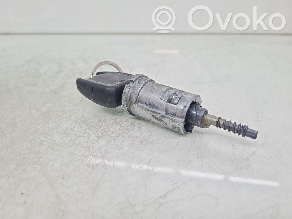 Opel Astra G Užvedimo spynelė 