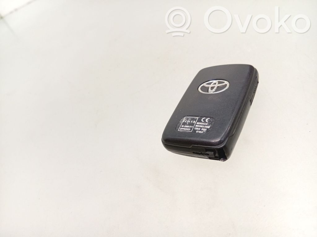 Toyota Prius+ (ZVW40) Ignition key/card 