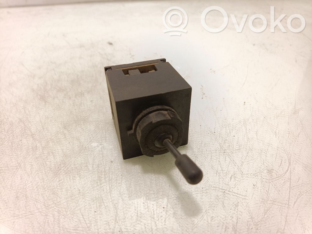 Think City Other switches/knobs/shifts 