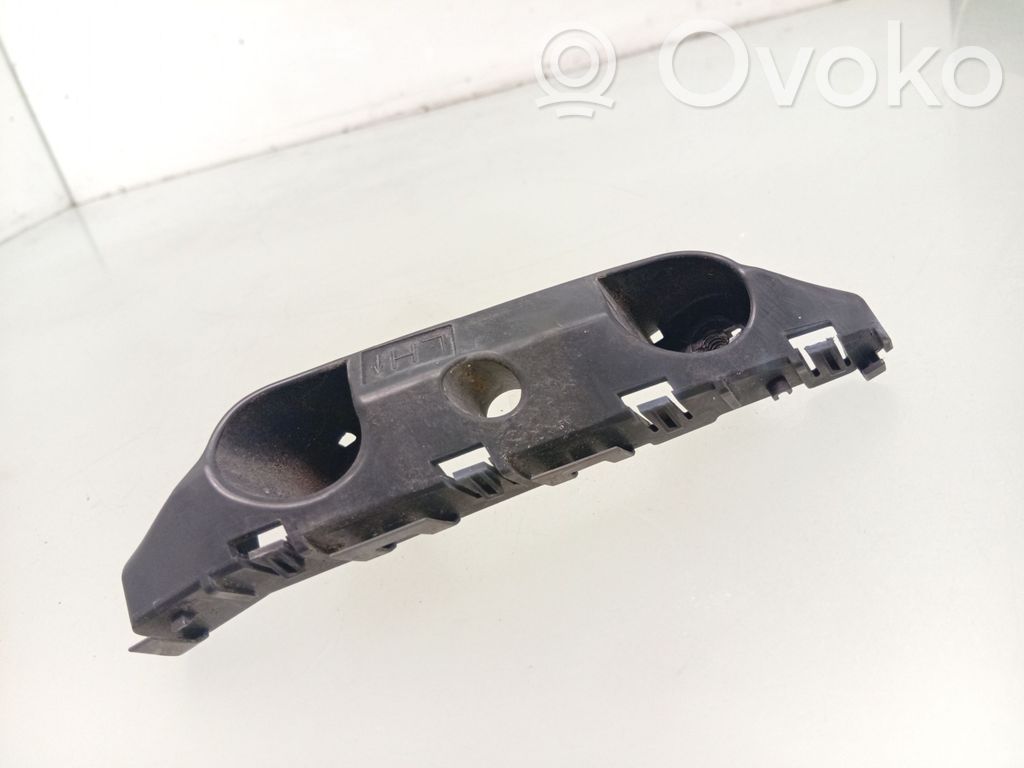 Nissan Note (E12) Fender mounting bracket 