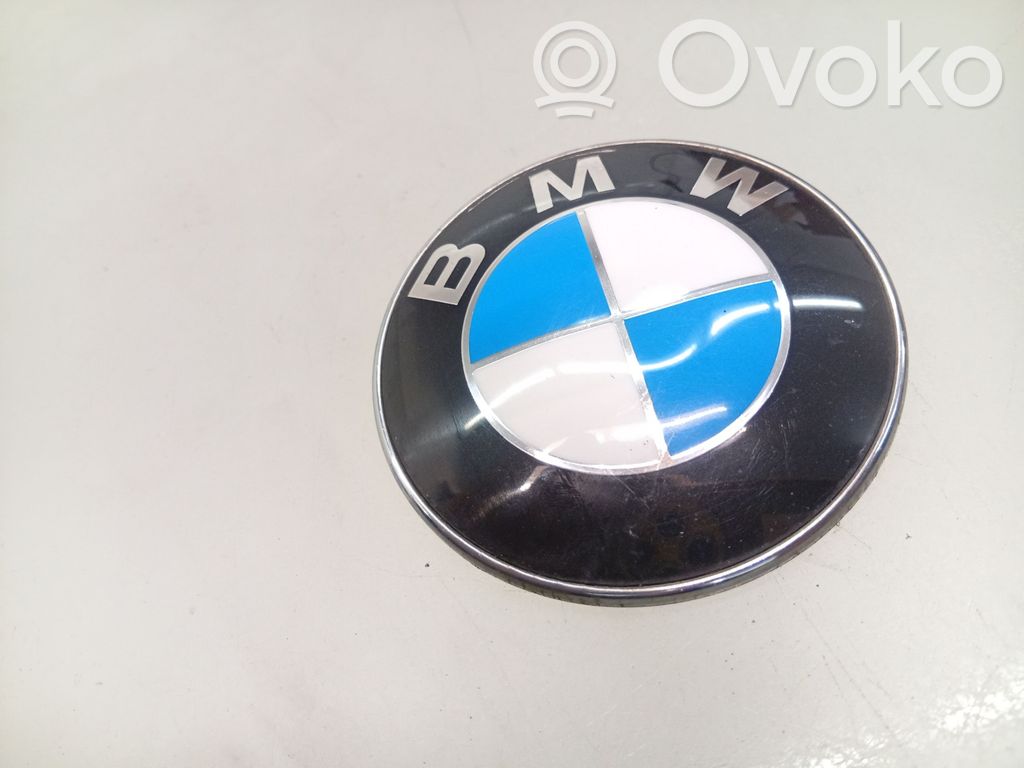 BMW 5 E60 E61 Siglă fabricant/emblemă 