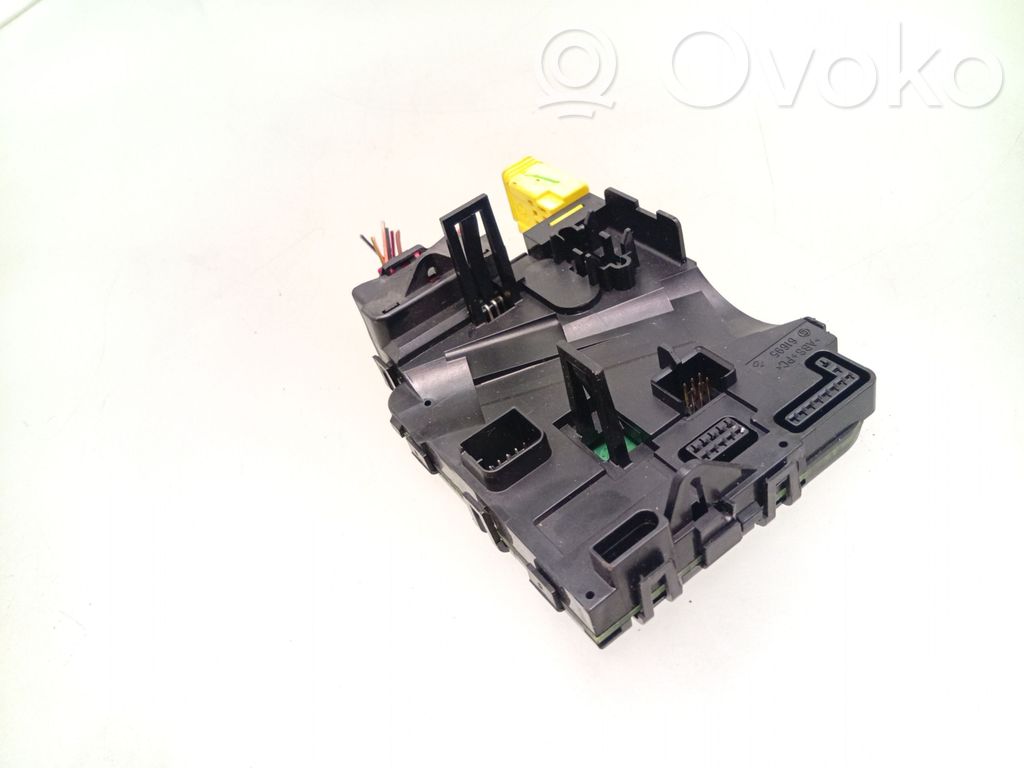 Volkswagen Golf VI Steering angle sensor 