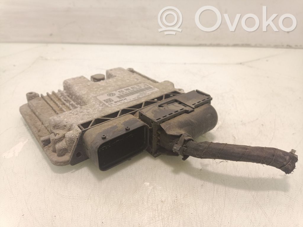 Skoda Octavia Mk2 (1Z) Engine control unit/module 