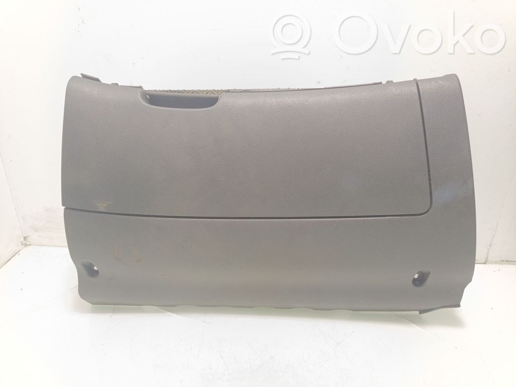 Skoda Octavia Mk2 (1Z) Juego guantera 