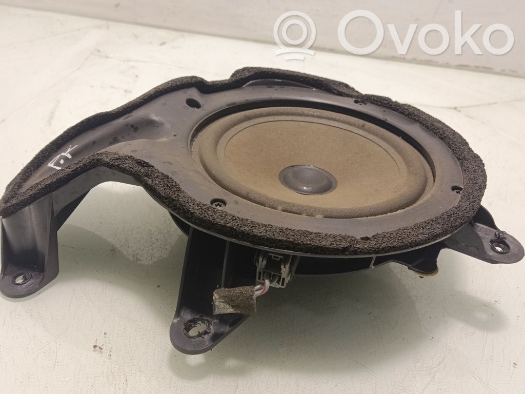 Volvo S60 Front door speaker 
