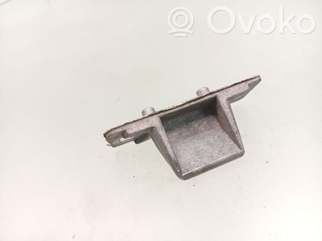 Liukuoven pidätin   824760002R