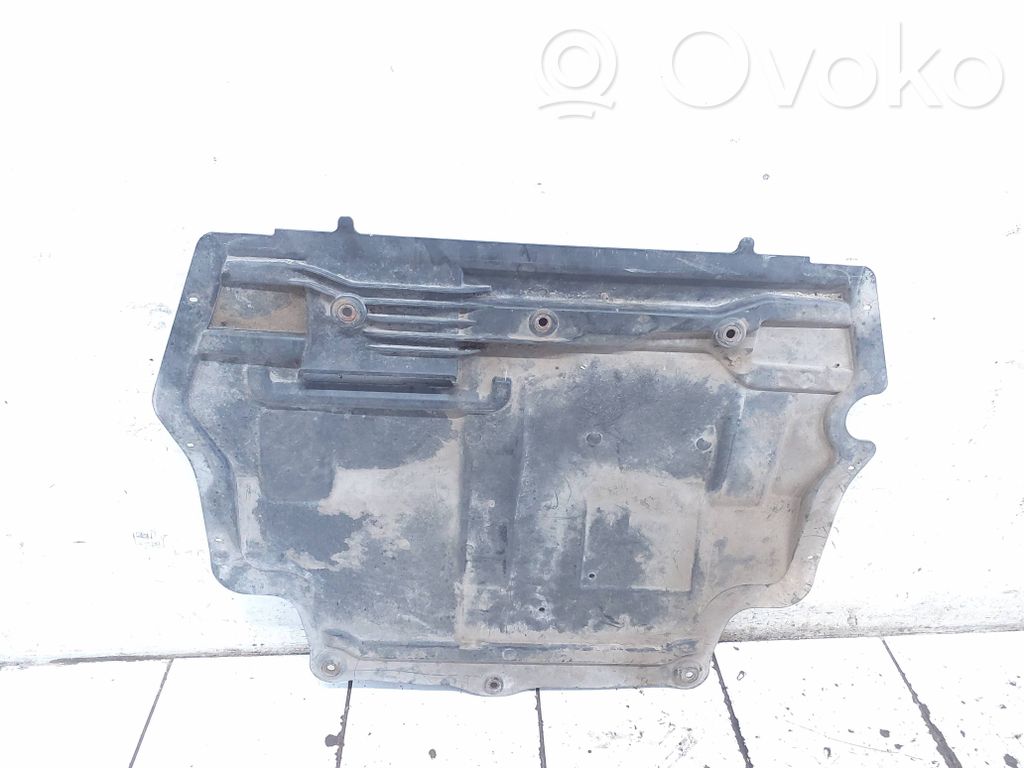 Volkswagen PASSAT B7 Protecție inferioară motor 