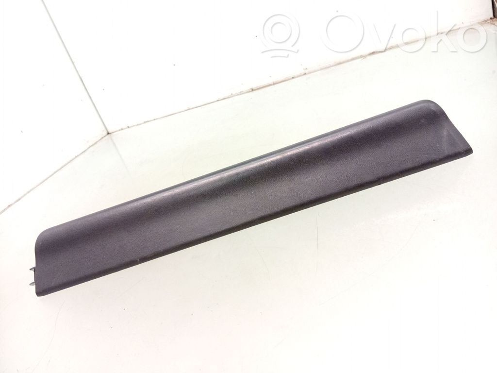 Volvo V70 Copertura del rivestimento del sottoporta anteriore