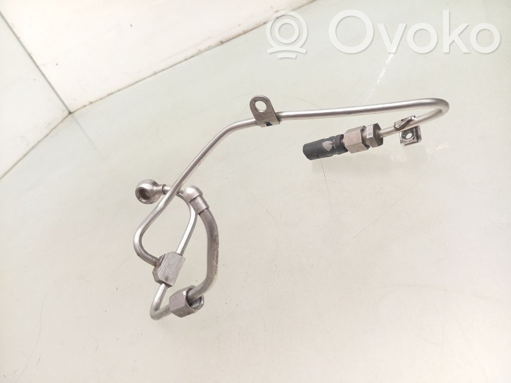 Polttoaineputki   06D127501R