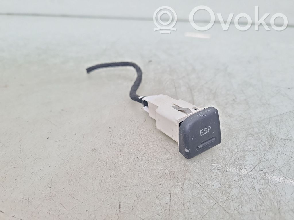 Interruptor ESP (programa de estabilidad)   8E1927134A