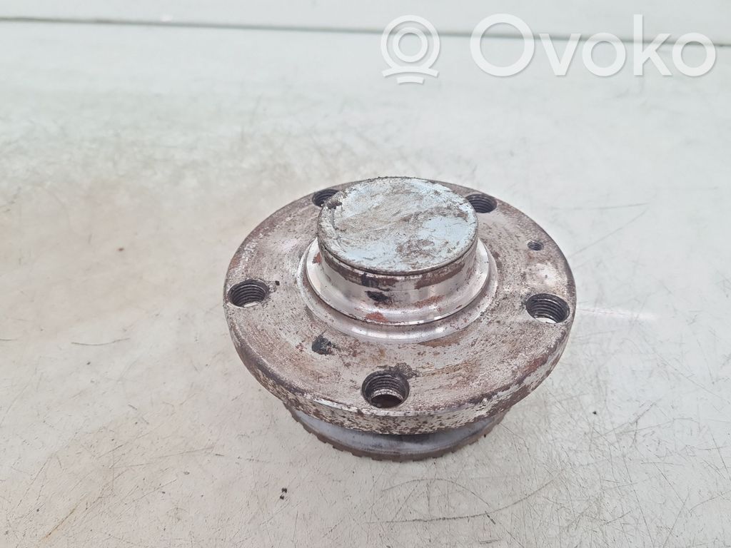 Audi A4 S4 B6 8E 8H Rear wheel hub 