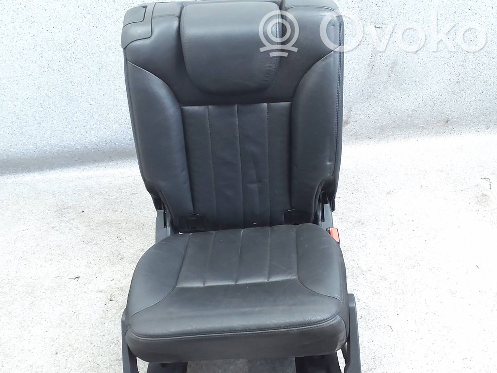 Mercedes-Benz R W251 Trešā sēdekļu rinda