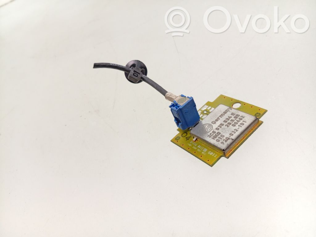 Volkswagen PASSAT B6 Antenos stiprintuvas