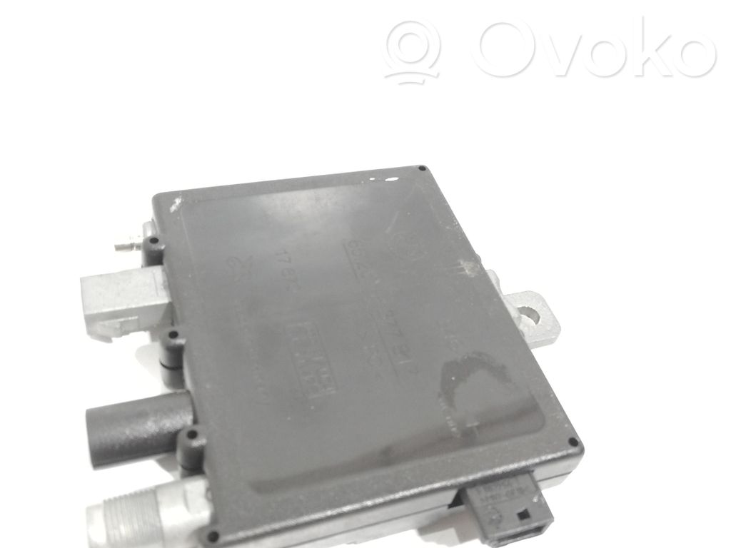 BMW 3 E46 Antenos valdymo blokas 