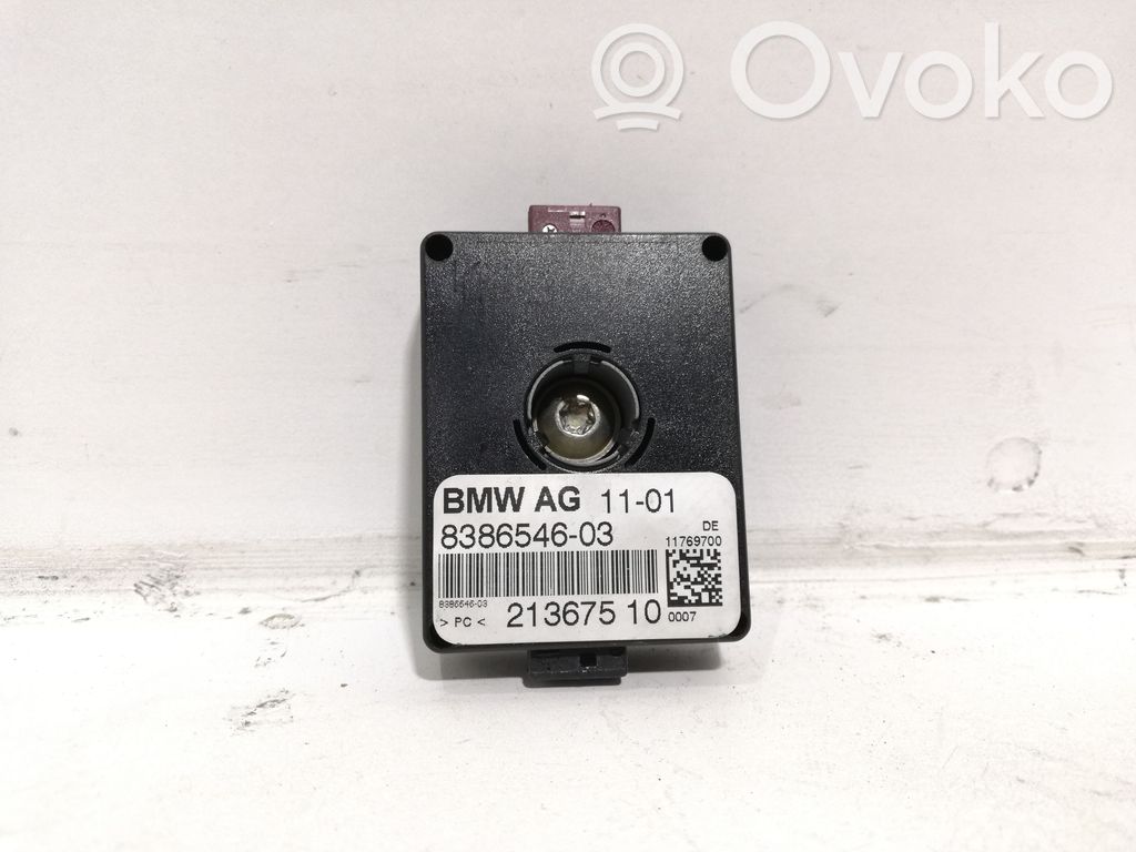 BMW 3 E46 Antenos stiprintuvas 