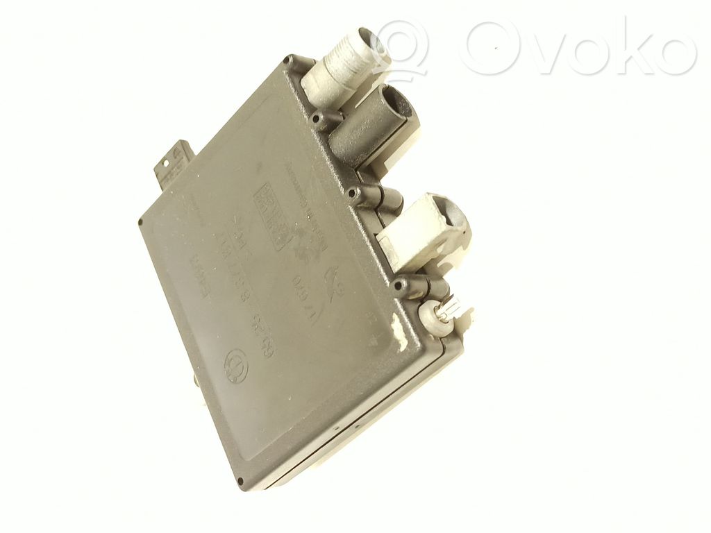 BMW 3 E46 Antenos stiprintuvas 