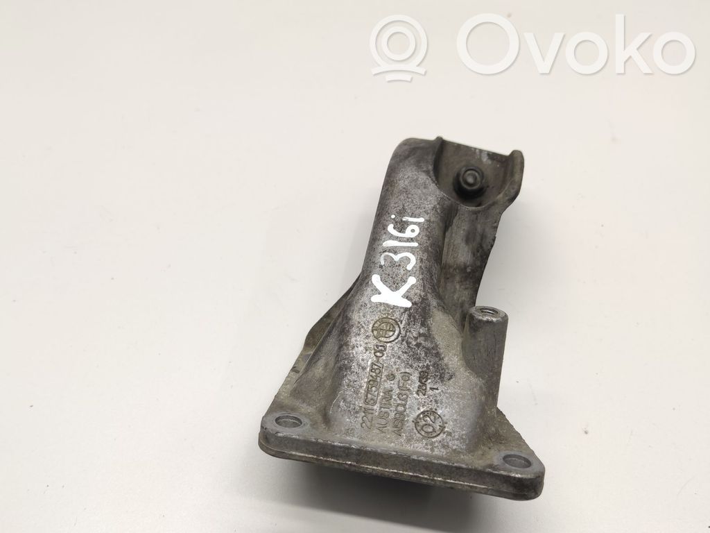 BMW 3 E46 Engine mounting bracket 