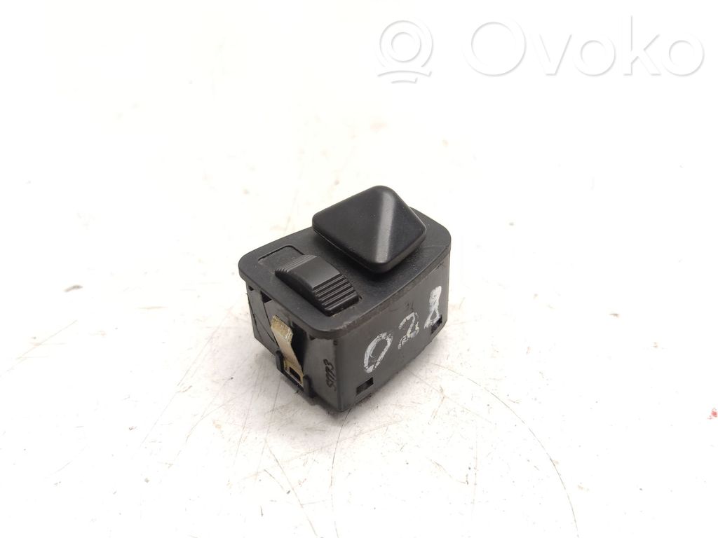 Wing mirror switch   613183736919,8373691,83736919