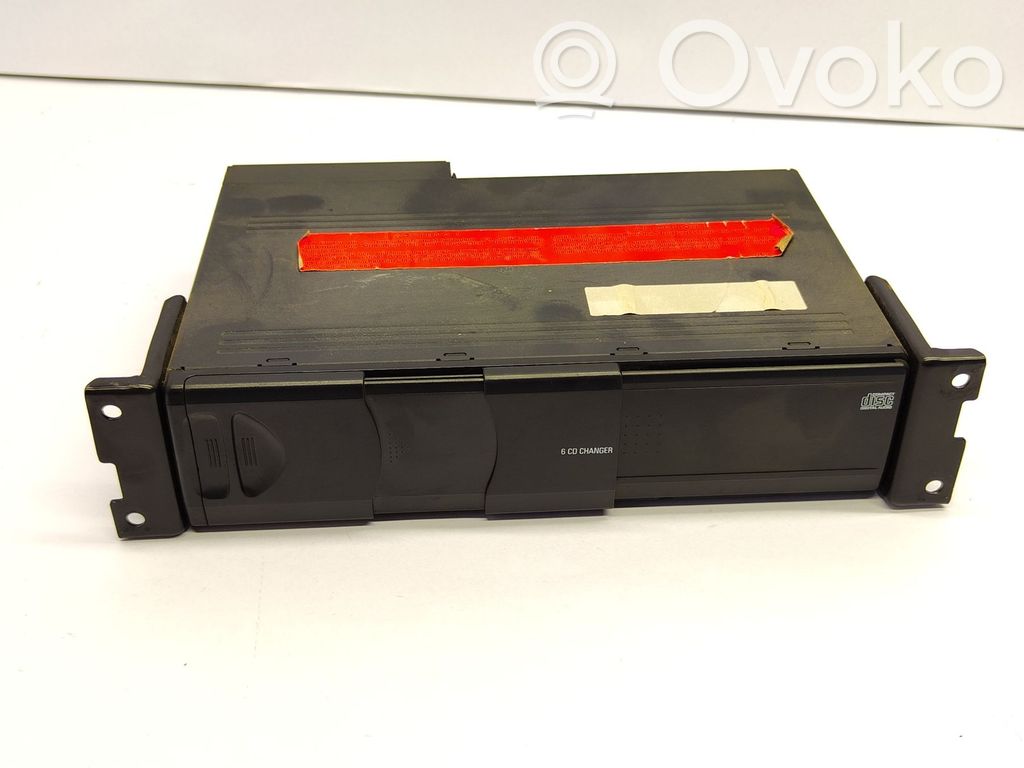 BMW 3 E46 CD/DVD keitiklis 
