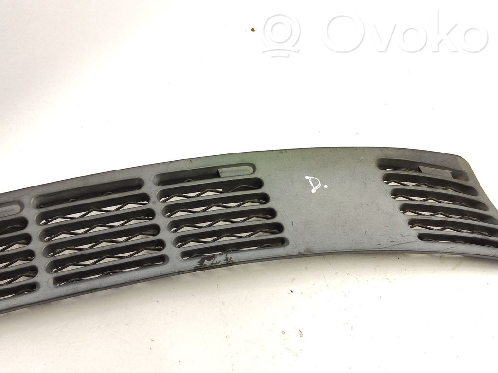 BMW 3 E30 Bonnet/hood grill 