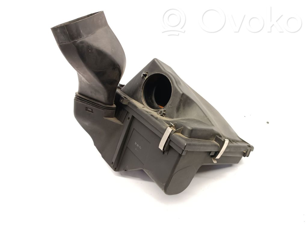 BMW 1 E81 E87 Air filter box 