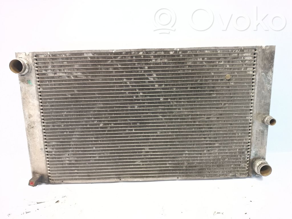 BMW 5 E60 E61 Dzesēšanas šķidruma radiators 