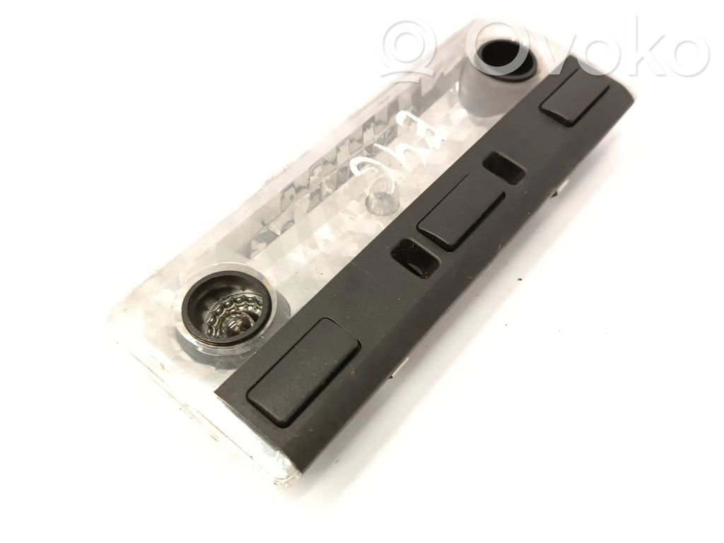 Front seat light   8164929