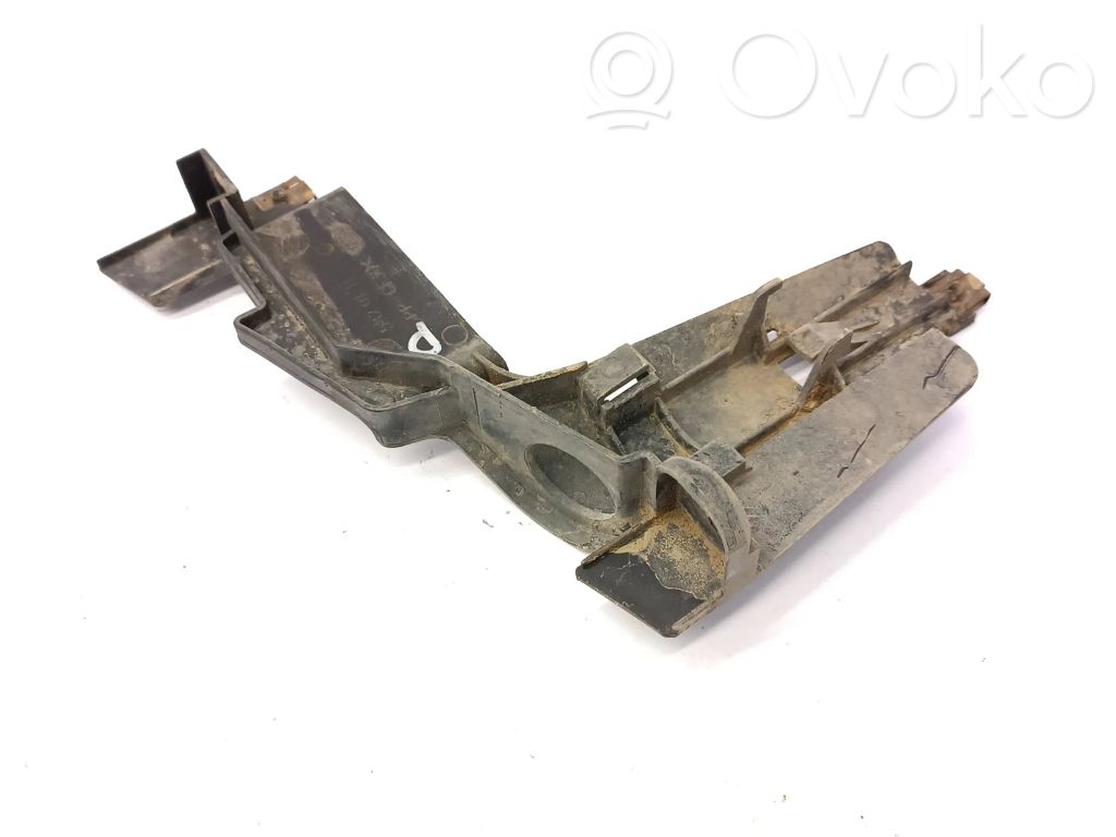 BMW 3 E46 Headlight/headlamp mounting bracket 