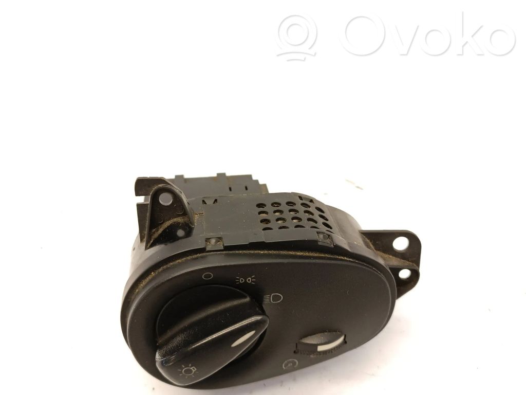 Ford Focus Light switch 