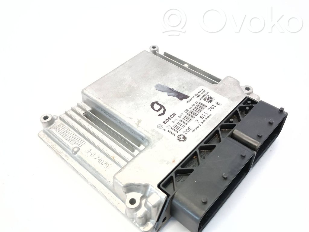BMW 1 E81 E87 Engine control unit/module 