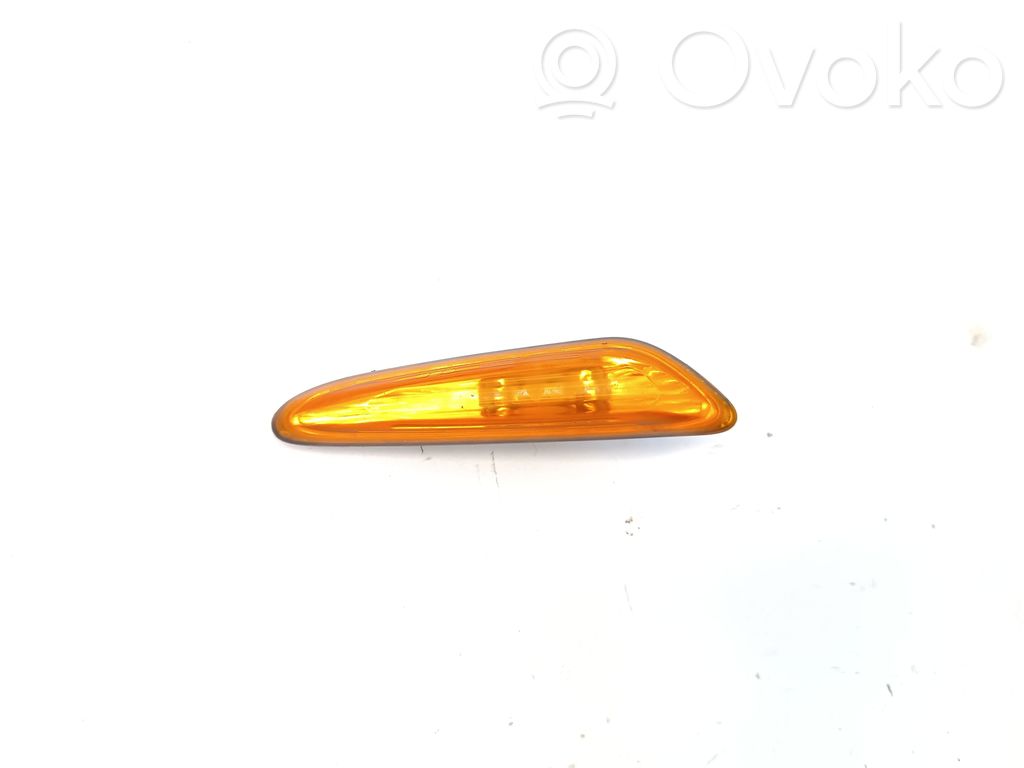 BMW 3 E46 Front fender indicator light 