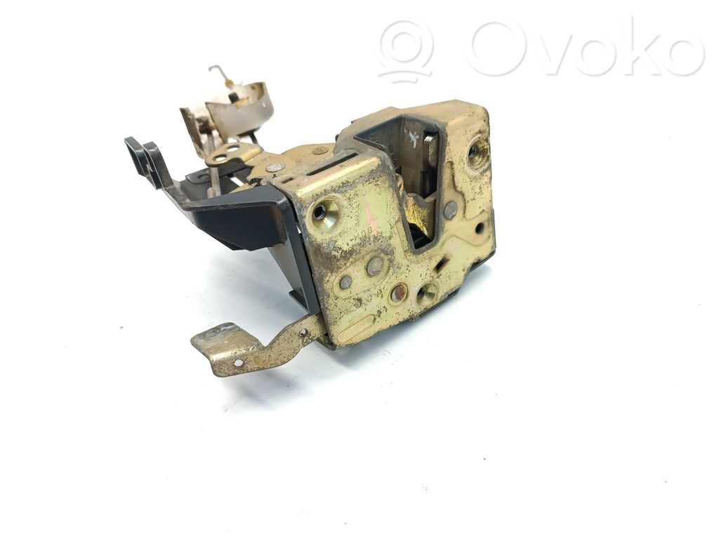 BMW 3 E30 Front door lock 