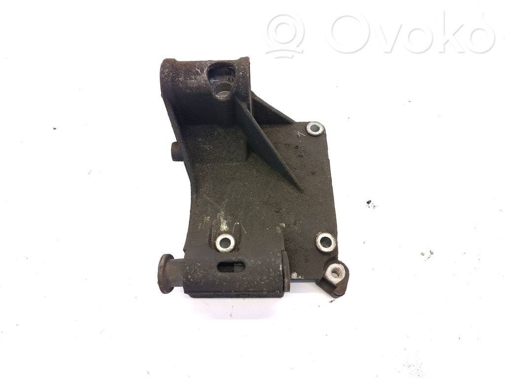 BMW 3 E30 Generator/alternator bracket 