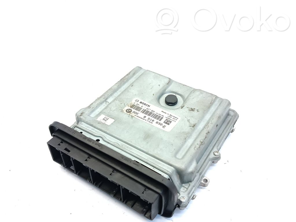 Moottorin ohjainlaite/moduuli   0281017027,8510832