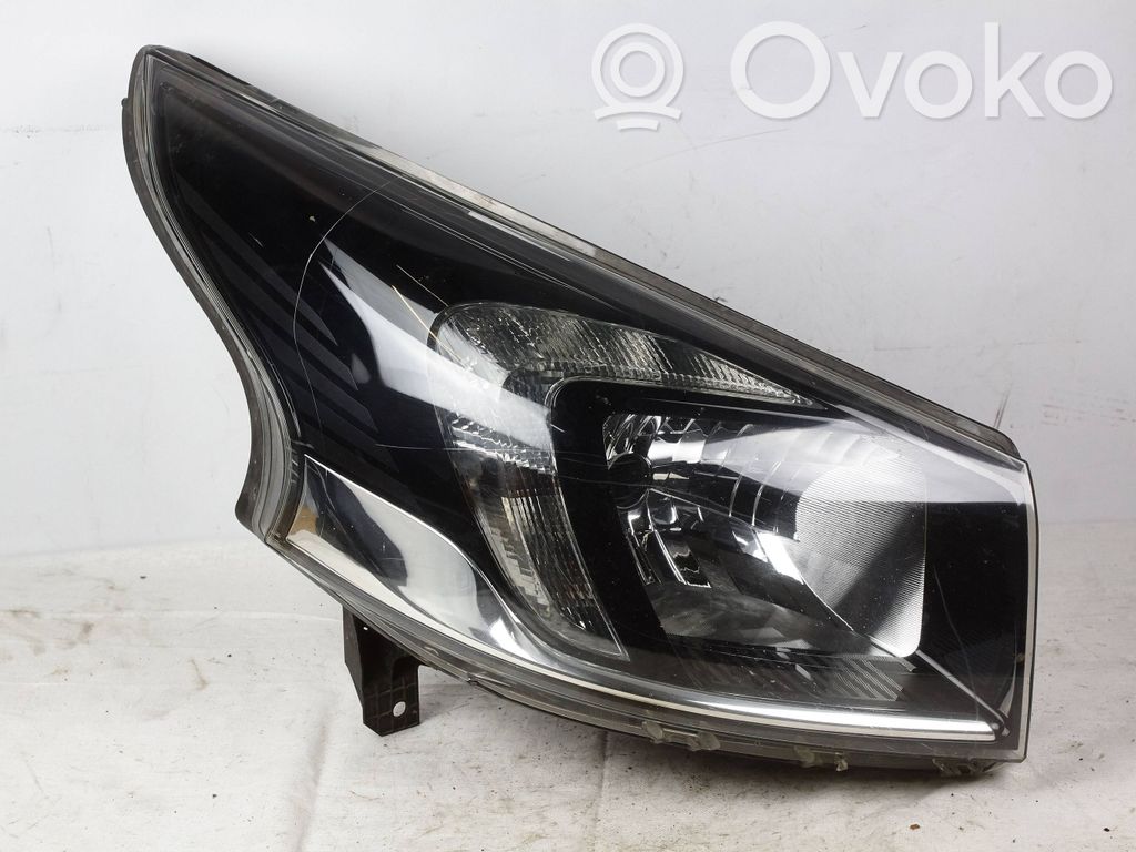 Opel Vivaro Scheinwerfer 